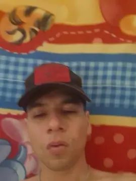 Gay sex chat with RobieSpunSanD - camgaychat.com - Spain