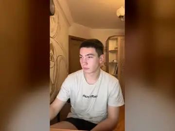 Gay sex chat with moonlightvera - camgaychat.com - Britain