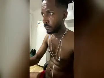 Gay sex chat with at3xxx - camgaychat.com - Britain