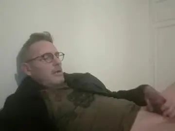 Gay sex chat with hotcriss76 - camgaychat.com - Britain