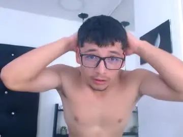 Gay sex chat with dunkan_snow - camgaychat.com - Britain