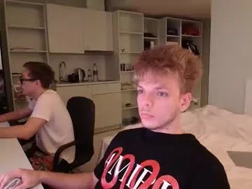 Gay sex chat with danielcuc - camgaychat.com - Britain