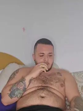 Gay sex chat with OSITO92COL - camgaychat.com - Spain