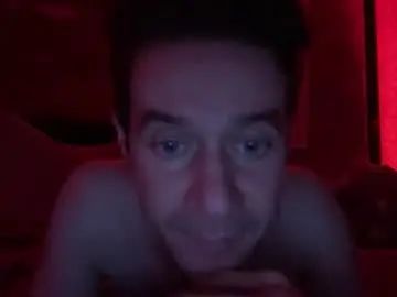 Gay sex chat with voodoochilelove - camgaychat.com - Britain