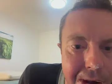 Gay sex chat with uglyface2laugh1 - camgaychat.com - Germany