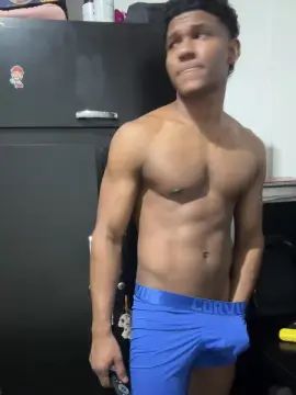 Gay sex chat with Andres_rouk - camgaychat.com - Spain