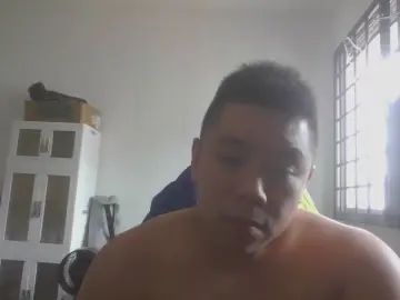 Gay sex chat with dashy_boy198 - camgaychat.com - Britain