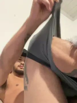 Gay sex chat with Dirtymmmm - camgaychat.com - Portugal