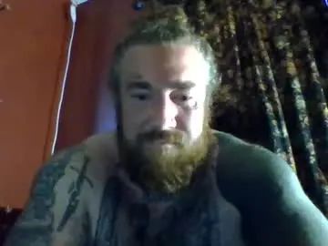 Gay sex chat with tylermorris12 - camgaychat.com - Britain