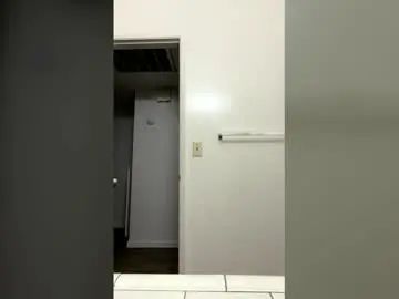 Gay sex chat with banagajacob5 - camgaychat.com - Britain