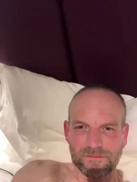 Gay sex chat with andy4fun4 - camgaychat.com - Britain