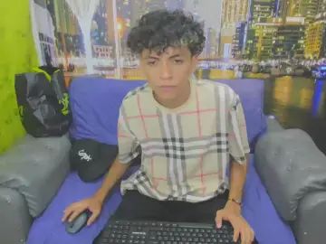 Gay sex chat with hot_bunny_77 - camgaychat.com - Britain