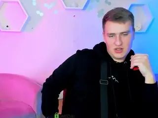 Gay sex chat with derek-hawk - camgaychat.com