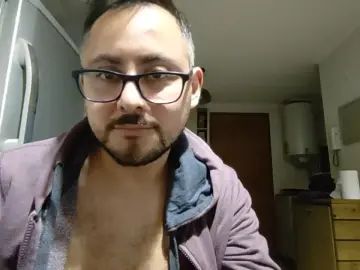 Gay sex chat with Enanolatino - camgaychat.com - Spain