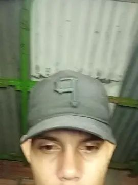 Gay sex chat with Alex_candela - camgaychat.com - Spain