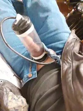 Gay sex chat with Ezraboo - camgaychat.com - Britain