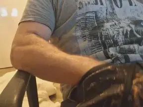 Gay sex chat with DirtyHarry_83 - camgaychat.com - Britain