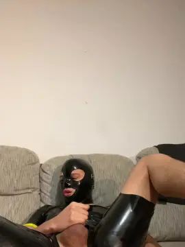 Gay sex chat with Rub_Maz - camgaychat.com - Britain