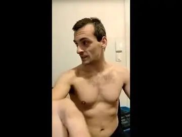 Gay sex chat with remycouture - camgaychat.com - Britain