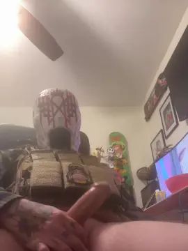 Gay sex chat with brianjerksoff - camgaychat.com - Britain