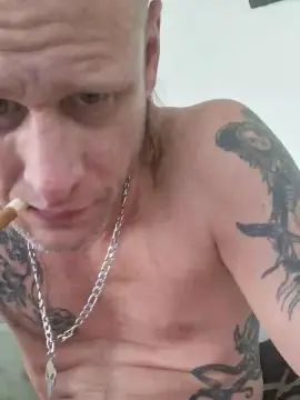 Gay sex chat with JeyJ66 - camgaychat.com - Britain