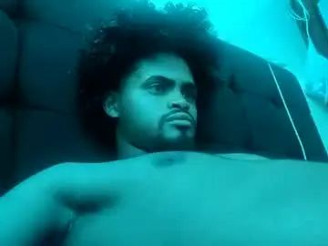 Gay sex chat with drelh - camgaychat.com - Britain