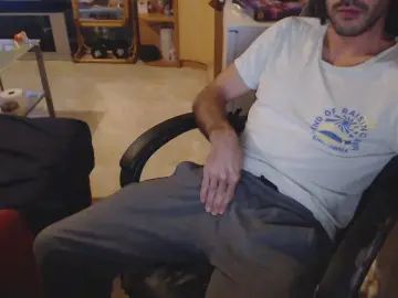 Gay sex chat with blackroseyzeus - camgaychat.com - Britain