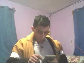 Gay sex chat with flaquito_hot3 - camgaychat.com - Britain