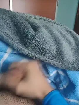 Gay sex chat with Pollon_nudistaX - camgaychat.com - Britain