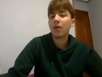 Gay sex chat with dael_20 - camgaychat.com - Britain