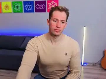 Gay sex chat with captain______america - camgaychat.com