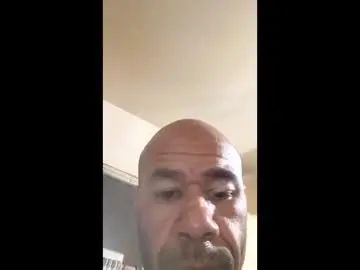 Gay sex chat with skgolddeere28 - camgaychat.com - Britain