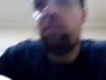 Gay sex chat with azza42086 - camgaychat.com - Britain