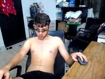 Gay sex chat with g0lden_crew - camgaychat.com - Britain