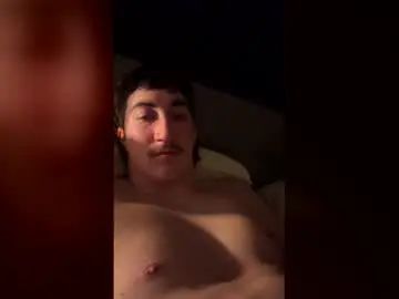 Gay sex chat with alexis17288909 - camgaychat.com - Britain