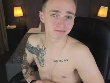 Gay sex chat with leo__miller - camgaychat.com - Britain