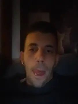 Gay sex chat with Mikeel27 - camgaychat.com - Spain