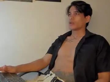 Gay sex chat with aless204 - camgaychat.com - Spain