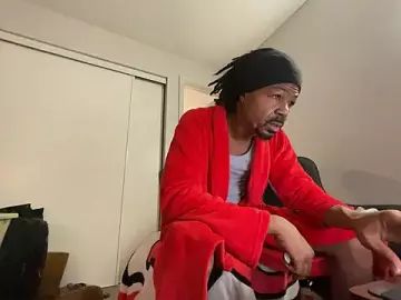 Gay sex chat with KcChiefBBC69 - camgaychat.com - Britain