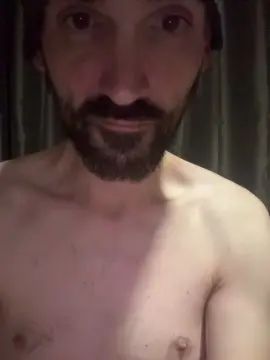 Gay sex chat with FelixMarley - camgaychat.com - Britain