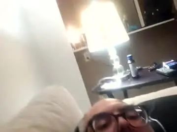 Gay sex chat with tonloc6699427589 - camgaychat.com - Britain