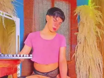 Gay sex chat with ricky_blaze - camgaychat.com - Britain