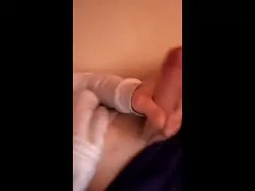 Gay sex chat with dondonnins599317 - camgaychat.com - Britain