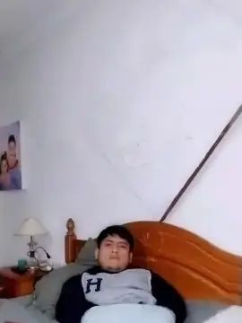 Gay sex chat with Edwinpantera - camgaychat.com - Spain