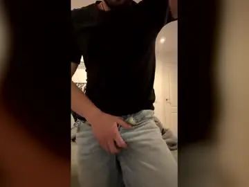 Gay sex chat with alejo_her94 - camgaychat.com - Britain