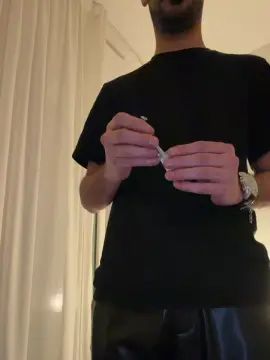 Gay sex chat with Travo23cm - camgaychat.com - Britain