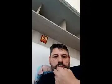 Gay sex chat with gagarinvasile10 - camgaychat.com - Britain