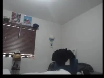 Gay sex chat with amaridahitman - camgaychat.com - Britain