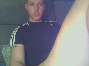 Gay sex chat with M_tthieu - camgaychat.com - France