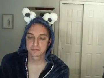 Gay sex chat with orgyporgy89 - camgaychat.com - Britain